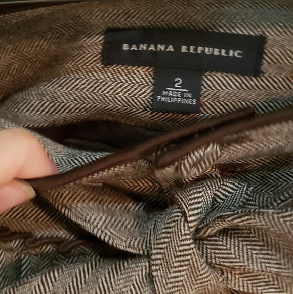 SOLD Banana republic size 2 brown skirt - Picture 3 of 3